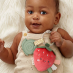 ITZY RITZY | Itzy Pals - Peluche et jouet de dentition - Fraise