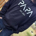 XPLOR DESIGN | Hoodie homme - PAPA est 2024