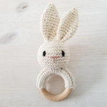 Création Jade | Hochet - Petit lapin - Ivoire