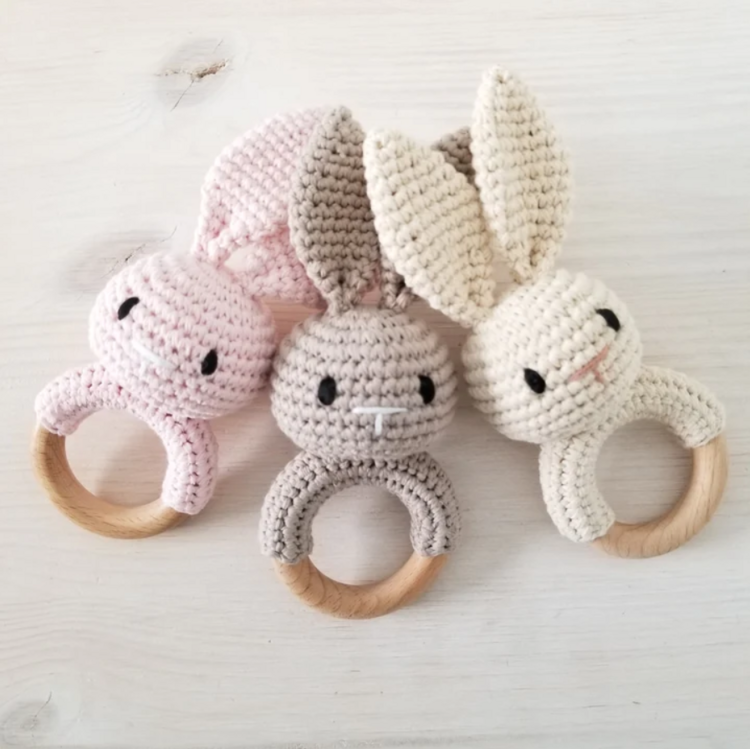 Création Jade | Hochet - Petit lapin - Ivoire