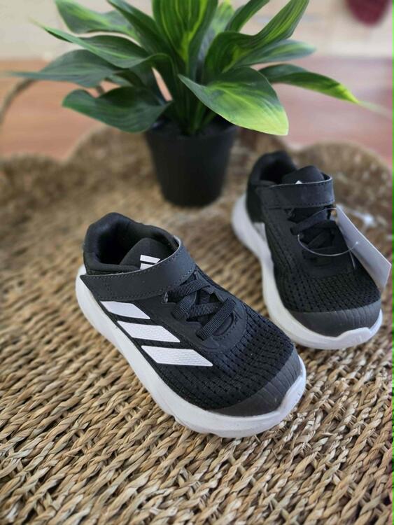 ADIDAS | Chaussure sport - tout-petit (gr 7)