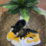 NIKE | Chaussure air jordan - tout petit (gr 9)